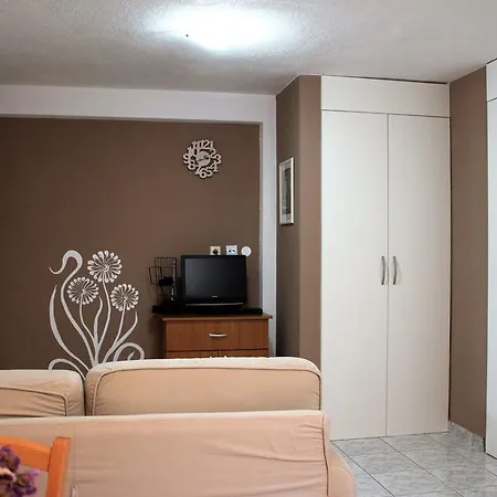 Apartment Elaphos *