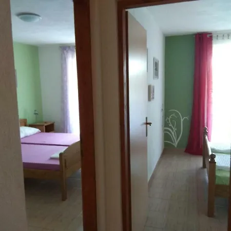 Apartment Elaphos *